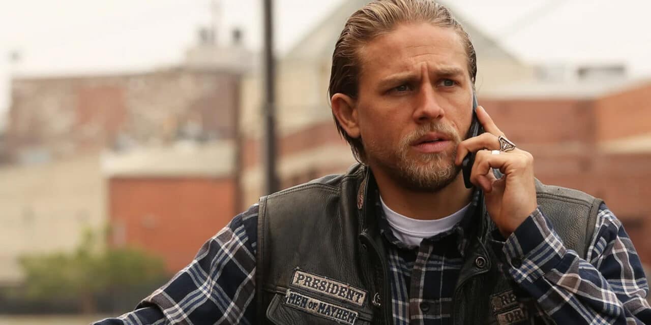 Charlie Hunnam Pulling Out of ‘Fifty Shades of Grey’