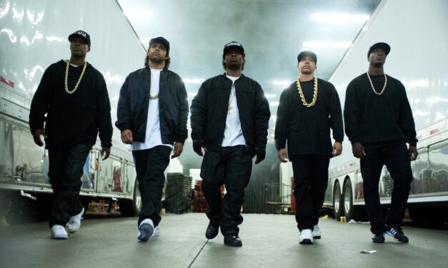 Straight Outta Compton Review